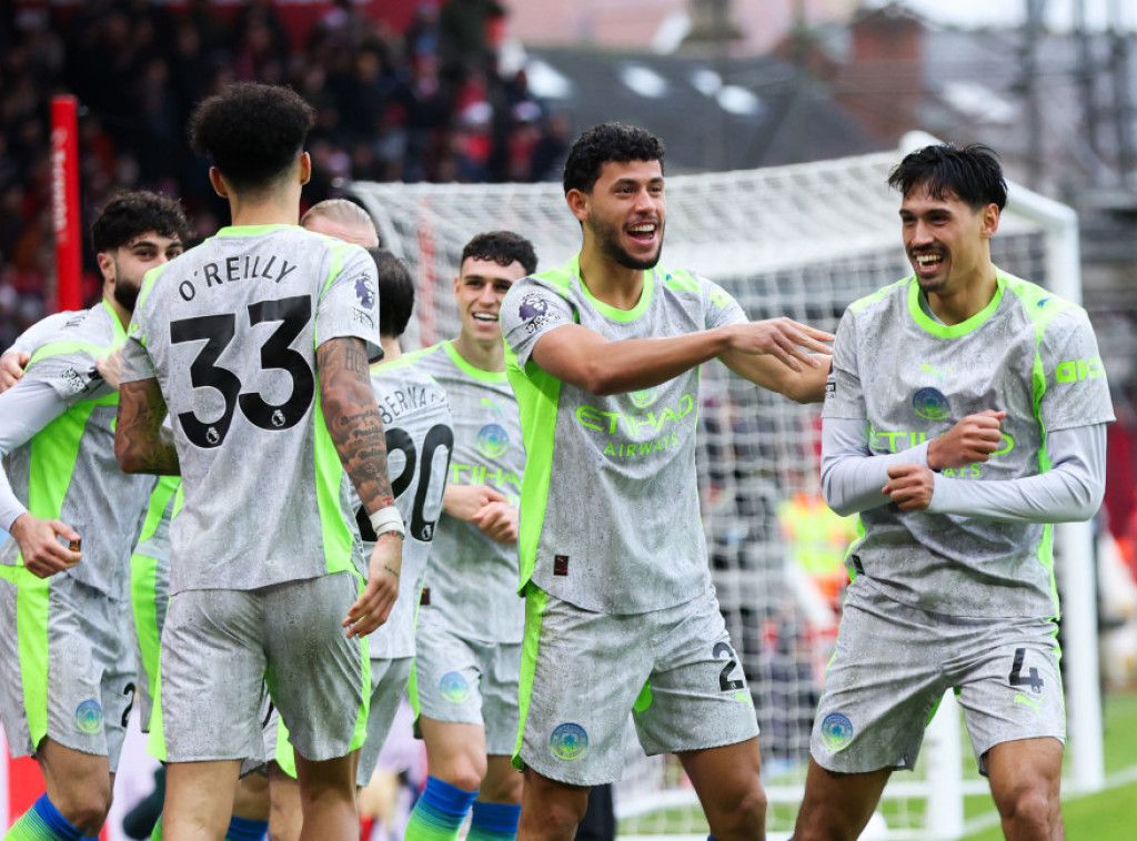 Mančester Siti zaustavljen u Sanderlendu, Arsenal na "plus četiri"