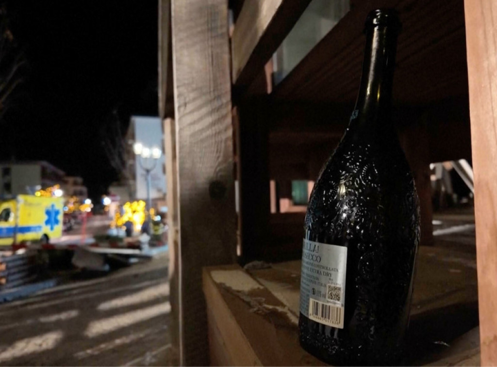 BFM: Mini vatromet u flašama mogući uzrok požara u baru u švajcarskom odmaralištu