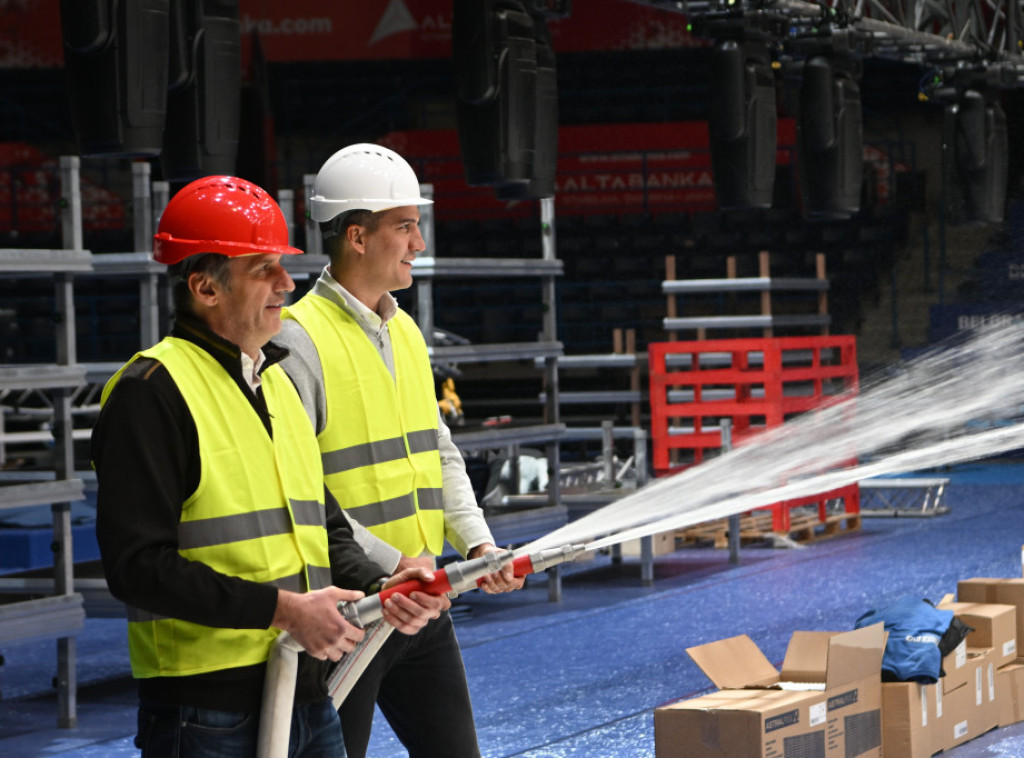 Počelo punjenje bazena u Areni, Jelenić i Kešelj očekuju spektakl i medalju "delfina"