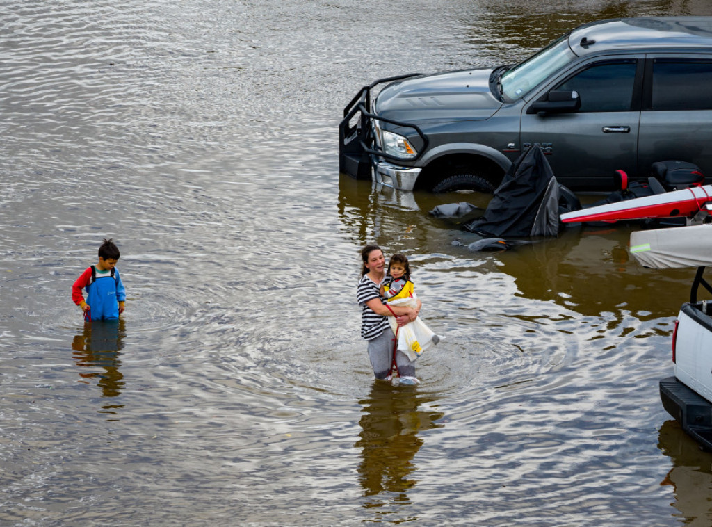 Obilne kiše izazvale poplave na severu Kalifornije