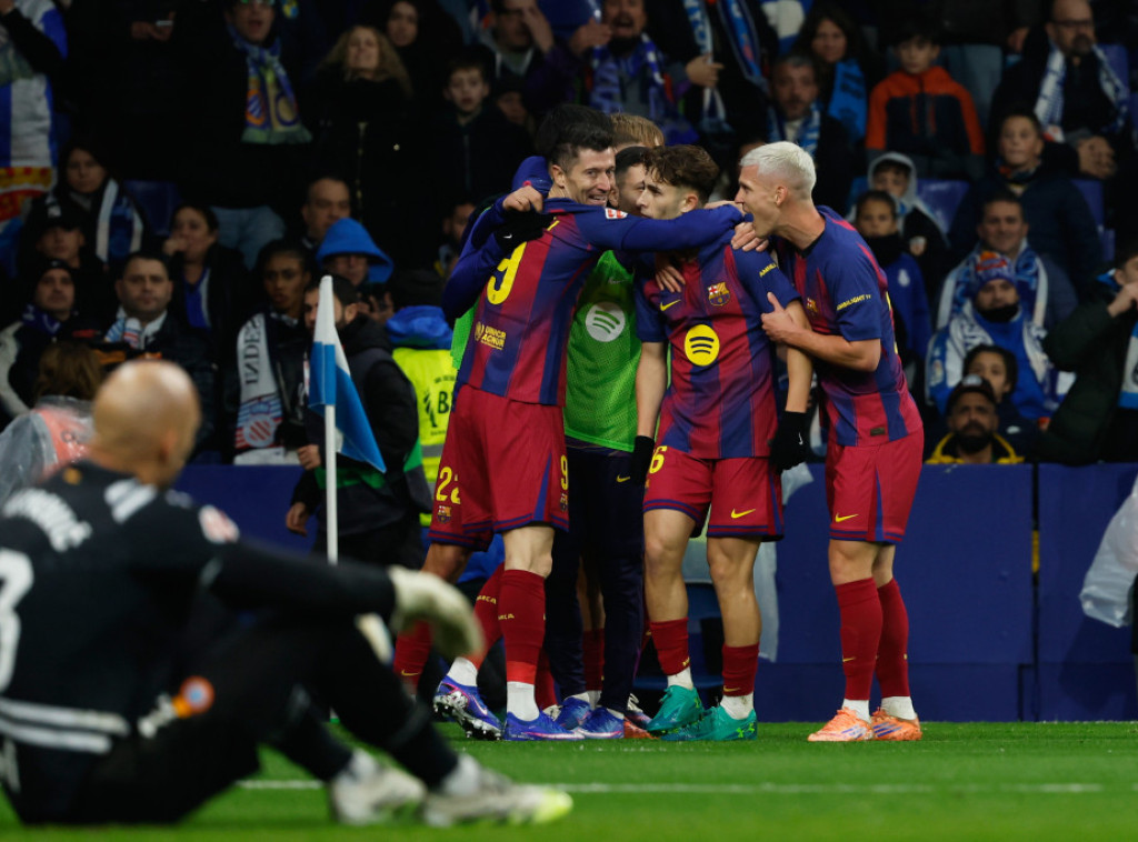 Fudbaleri Barselone pobedili Espanjol u gradskom derbiju