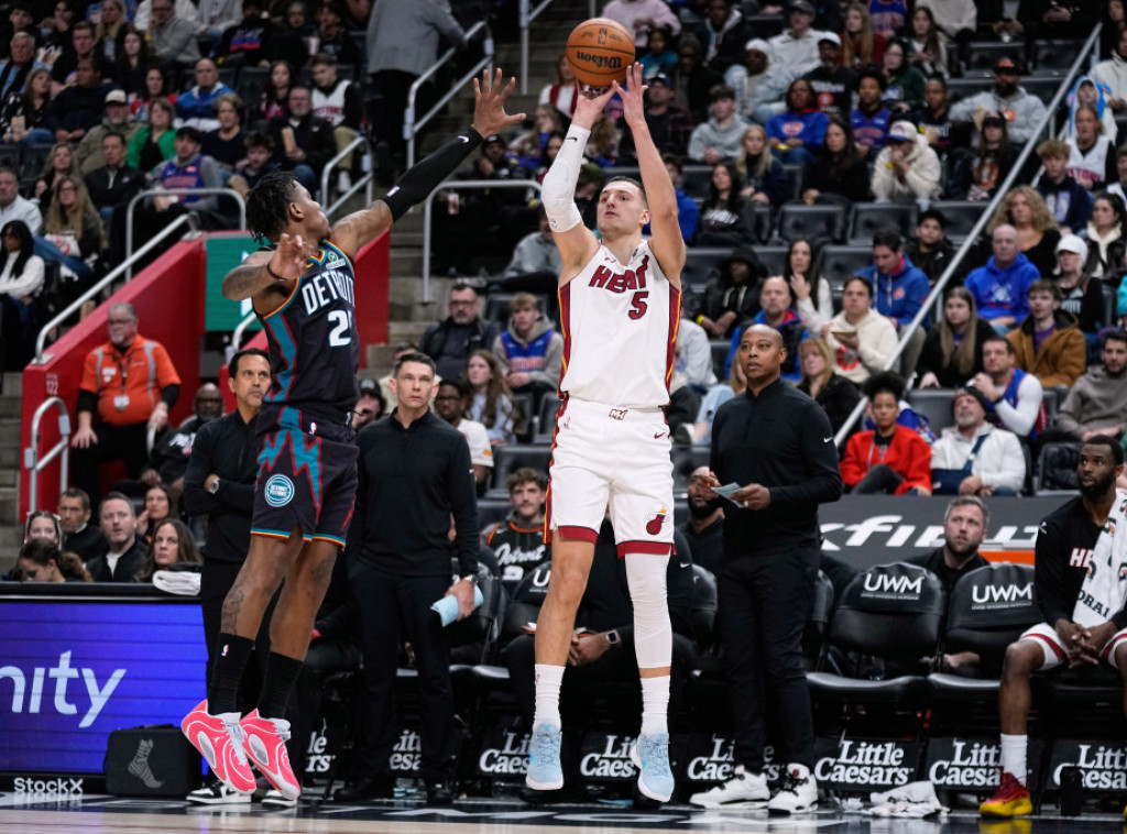 Košarkaši Majamija poraženi od Minesote, Nikola Jović ubacio 14 poena