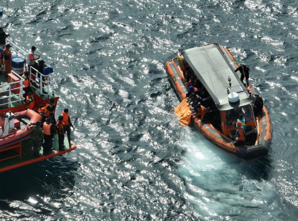 Najmanje 25 osoba poginulo, 14 nestalo kada se prevrnuo čamac u Nigeriji