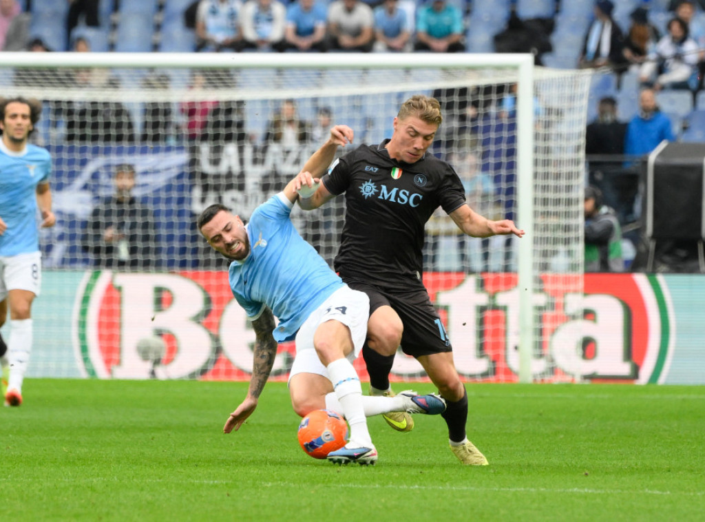 Fudbaleri Napolija savladali Lacio u Seriji A