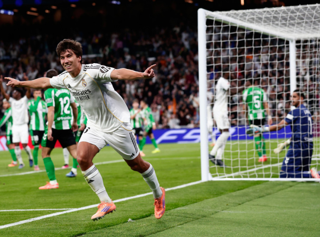Fudbaleri Real Madrida ubedljivi protiv Betisa uz het-trik Gonzala Garsije
