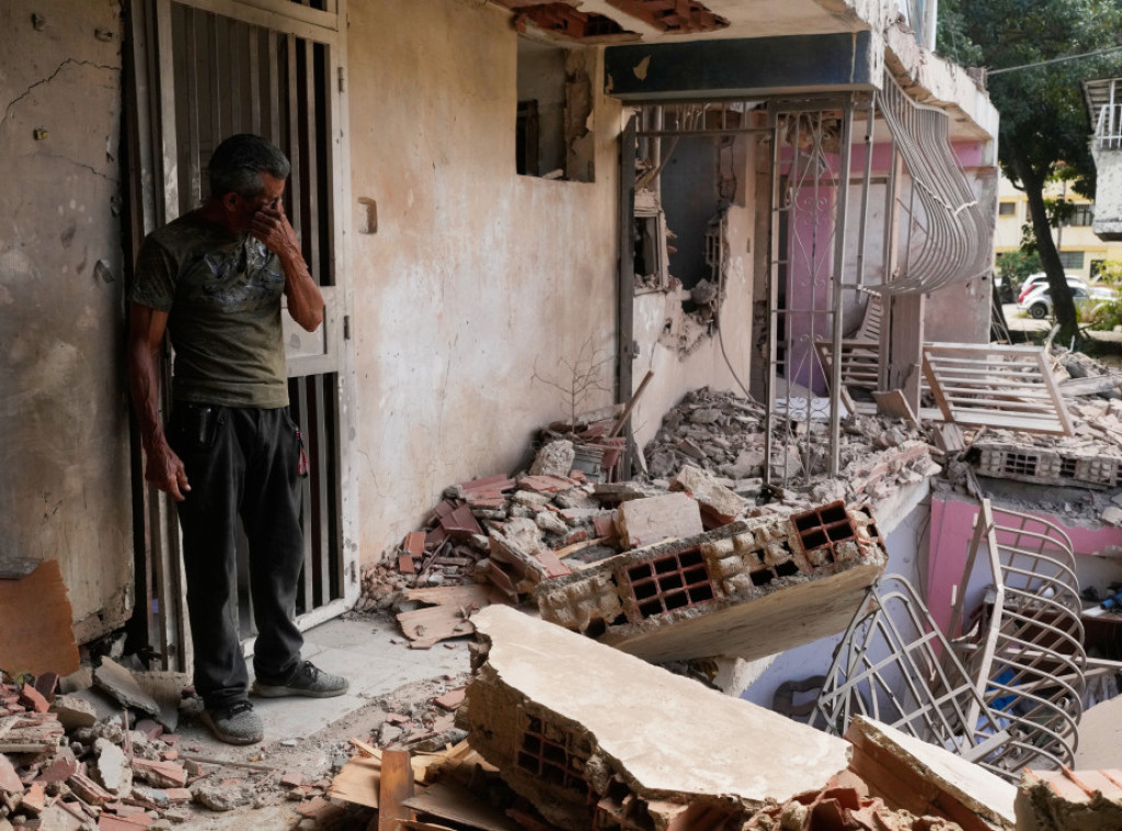 Žitelji: Nekoliko kuća oštećeno tokom operacije SAD; Zvaničnici: Ima smrtnih slučajeva