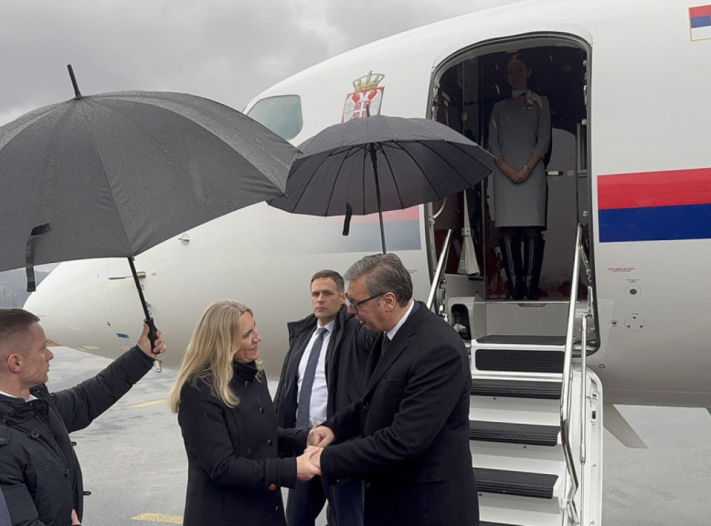 Vučić obišao Duhovni centar u Mrkonjićima, dočekali ga Dodik i mitropolit Dimitrije