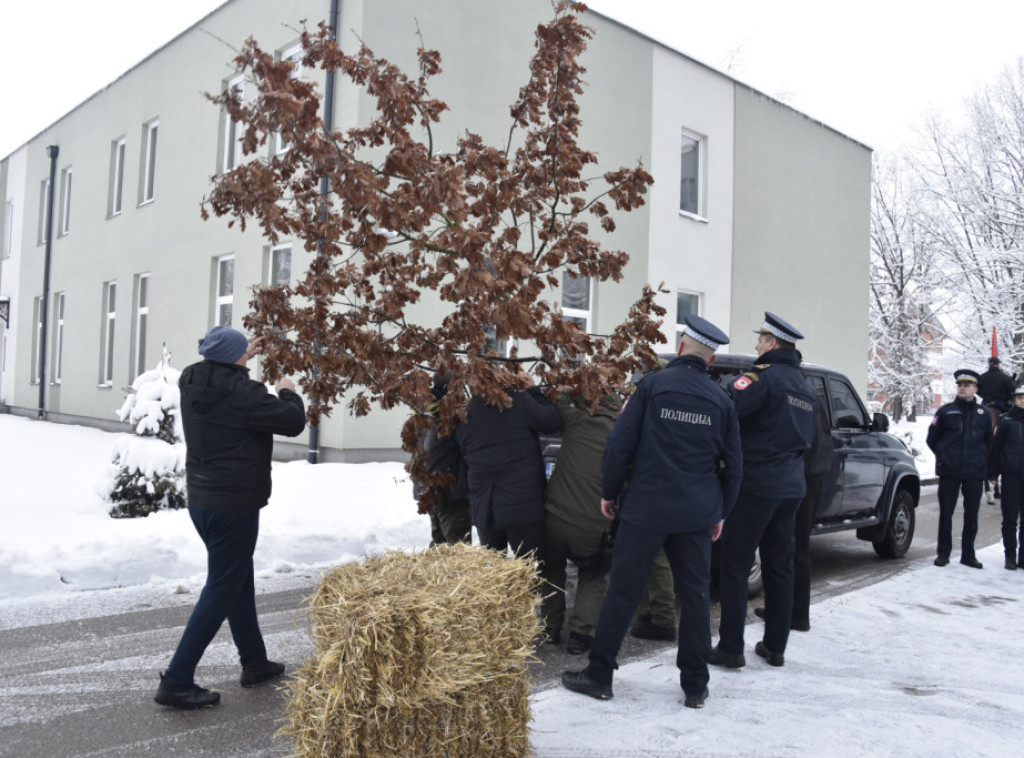 Badnje jutro tradicionalno obeleženo širom Republike Srpske