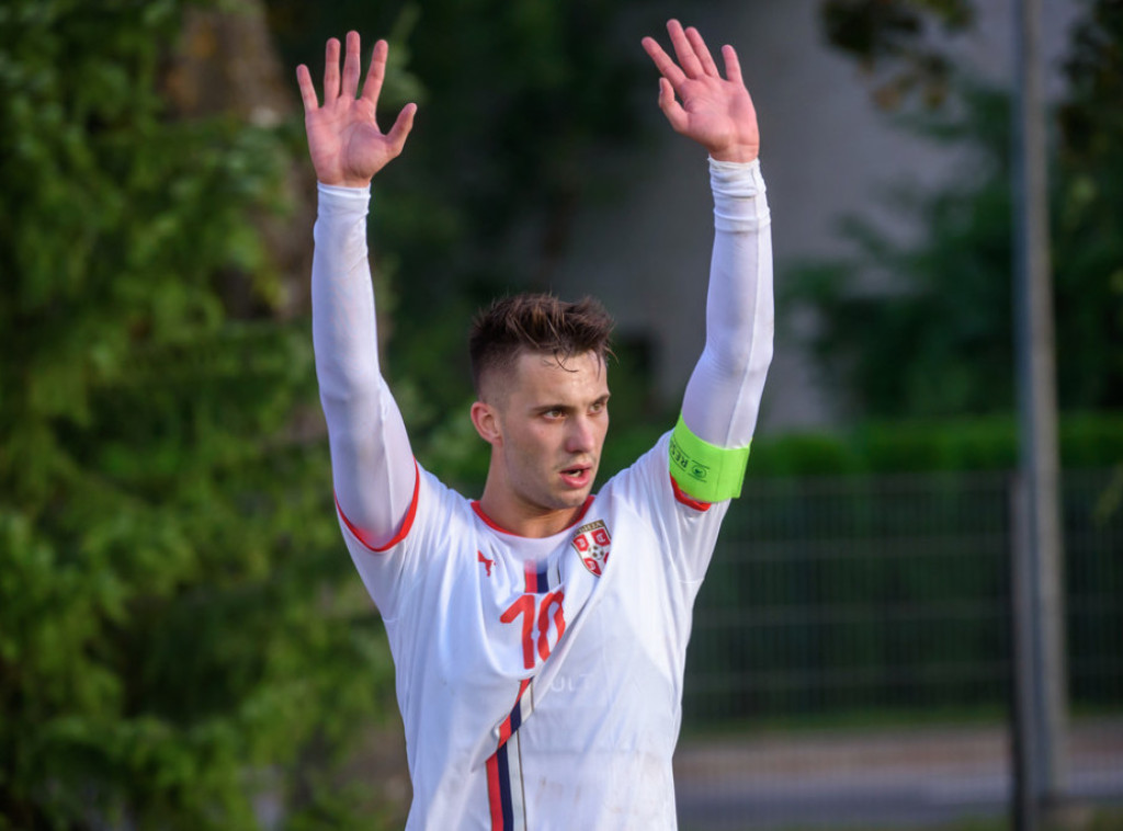 Srpski fudbaler Luka Adžić potpisao za pančevački Železničar