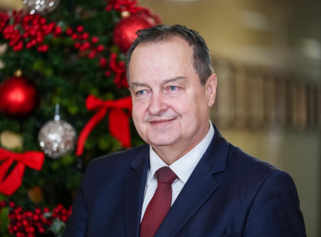 Ivica Dačić čestitao Božić: Nek Božić donese mir, slogu i duhovnu snagu svima