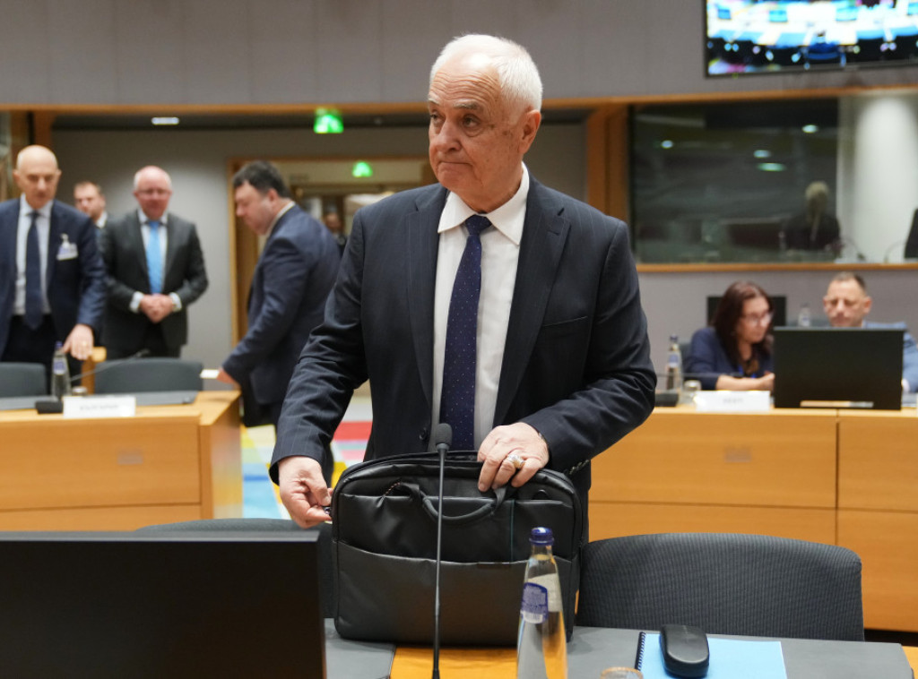 Zaprjanov: Politička kriza u Bugarskoj zaustavila regrutaciju i modernizaciju vojske