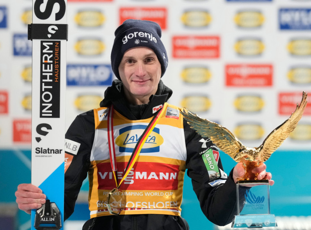 Slovenac Domen Prevc drugim mestom u Bišofshofenu osvojio turneju "Četiri skakaonice"