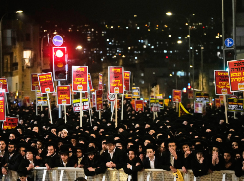 Mladić poginuo, više osoba povređeno tokom protesta ultraortodoksnih Jevreja