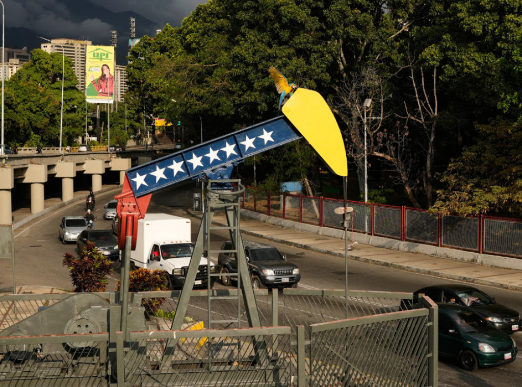 Cene nafte pale dok trgovci procenjuju uticaj američkog napada na Venecuelu