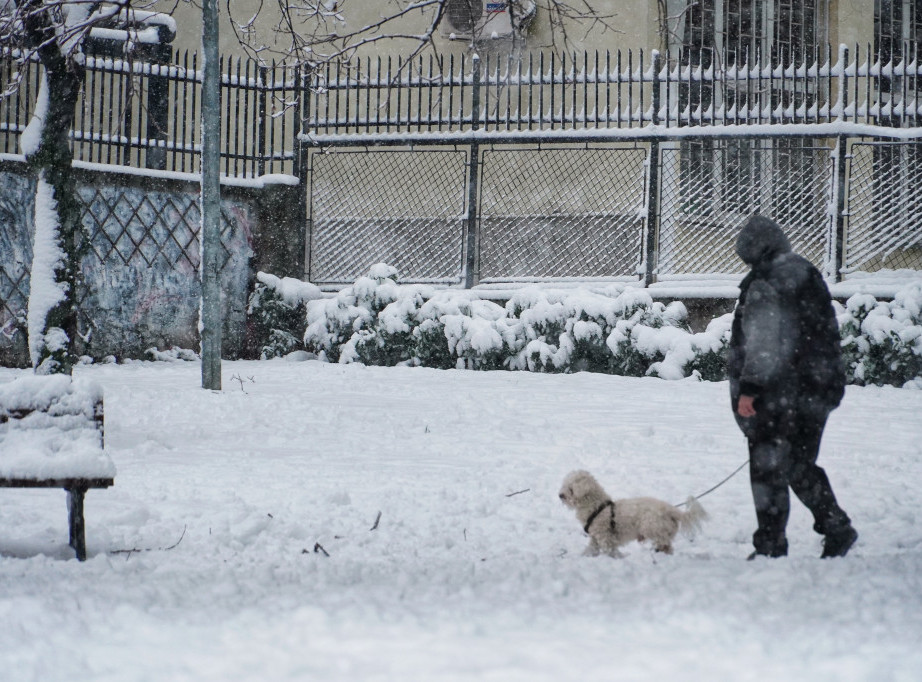Slab sneg na severu zemlje, na Zlatiboru minus sedam, u Vranju osam stepeni