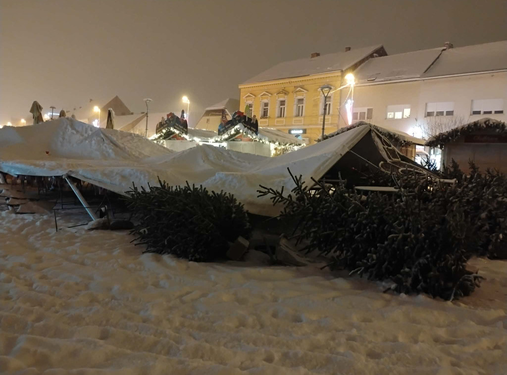 Zagreb: Urušila se tenda jednog kafića pod teretom snega, nema povređenih