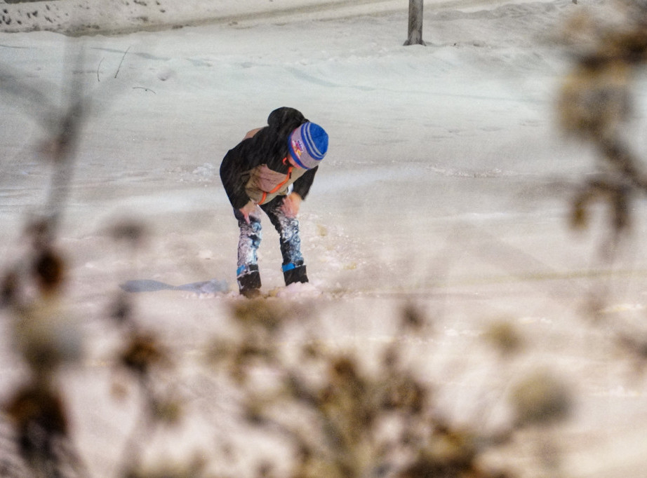 Hitna pomoć: Šest osoba povređeno prilikom pada na ledu