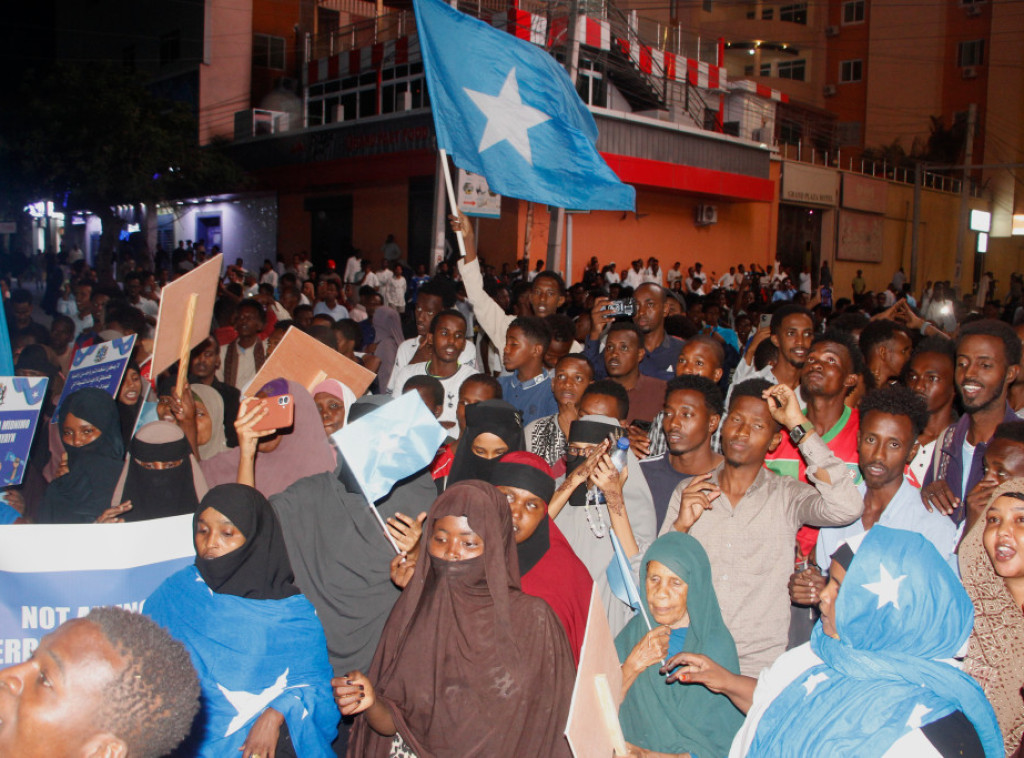 Stotine ljudi u Somaliji protestuje zbog izraelskog priznanja otcepljenog Somalilenda