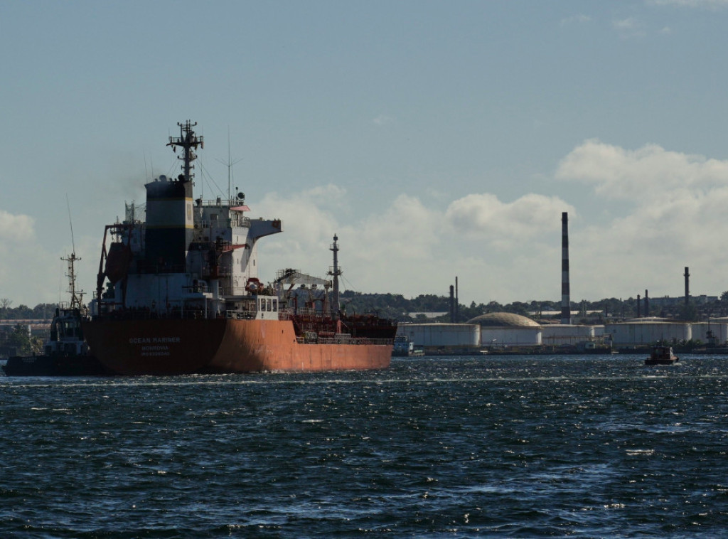 Dvojica ruskih mornara puštena sa tankera "Mariner"