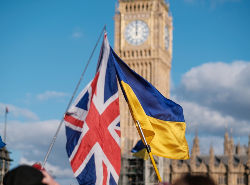 Velika Britanija obećala Ukrajini 13 milijardi funti vojne pomoći