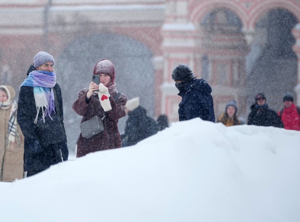 Obilne snežne padavine u Moskvi, najveće u poslednjih 56 godina