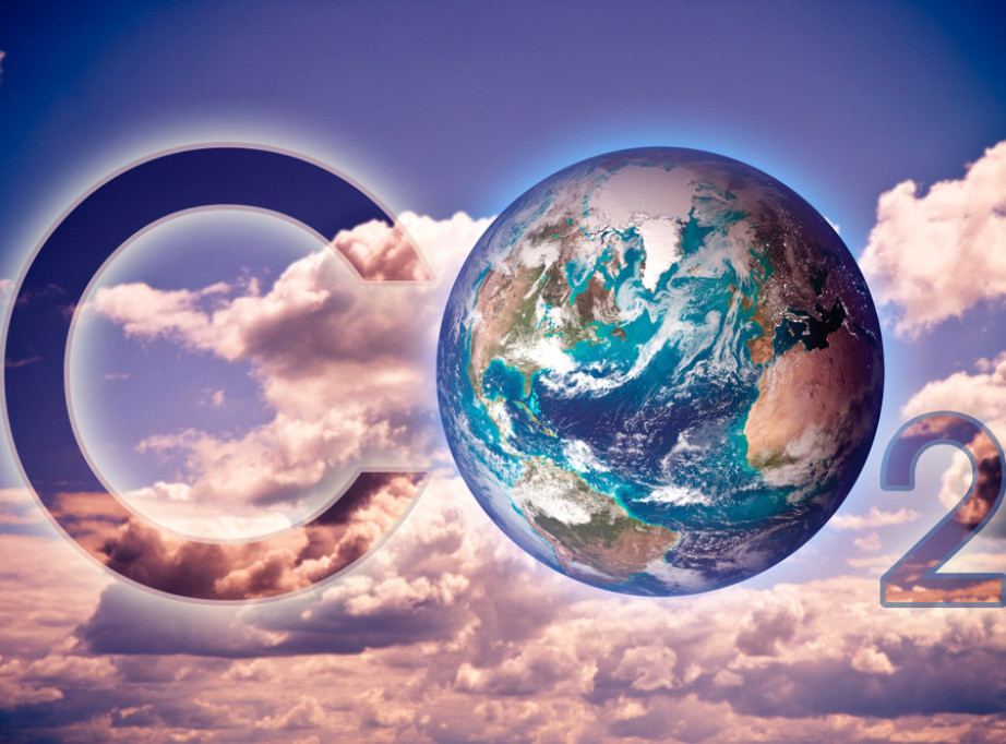 Za polovinu ukupne globalne emisije CO2 odgovorne 32 kompanije