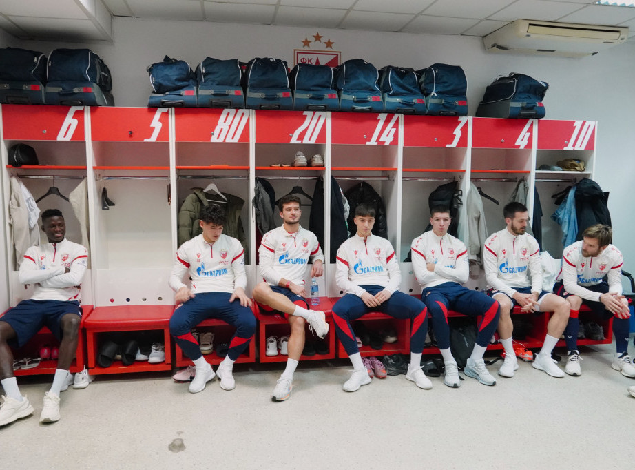 Mirko Ivanić zbog povrede napustio pripreme Crvene zvezde u Antaliji i vratio se u Beograd