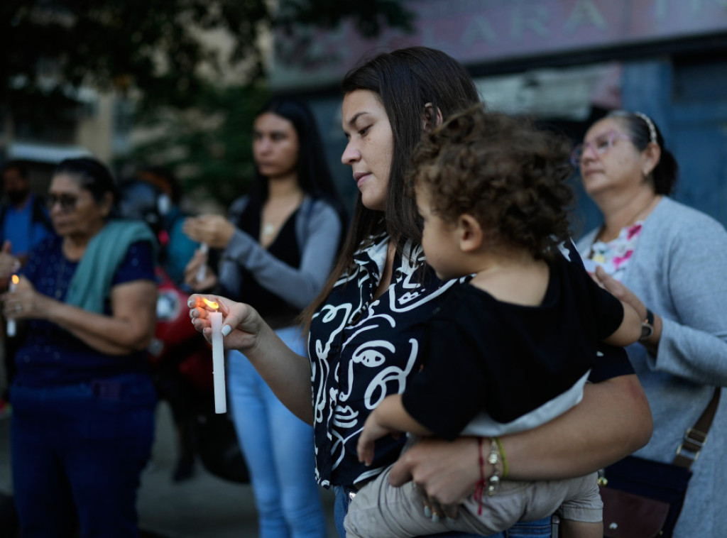 Venecuela: Bdenje ispred više zatvora dok se očekuje puštanje političkih zatvorenika