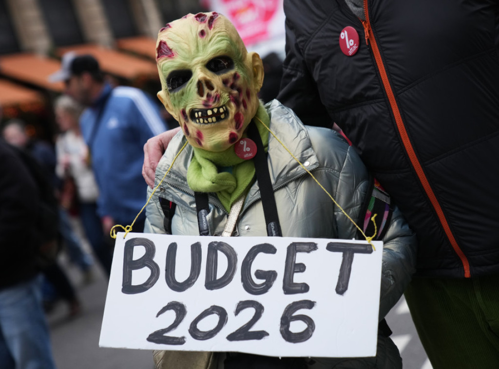 Privatni lekari organizovali protest u Parizu na poziv sindikata