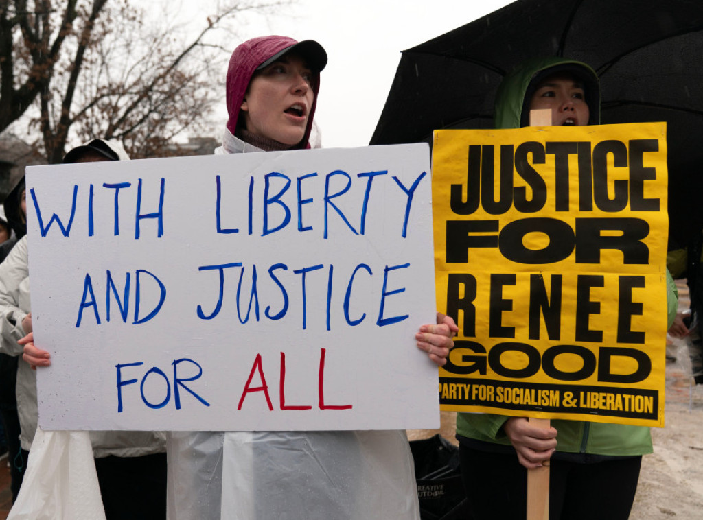 Skup podrške protestima u Iranu ispred Bele kuće