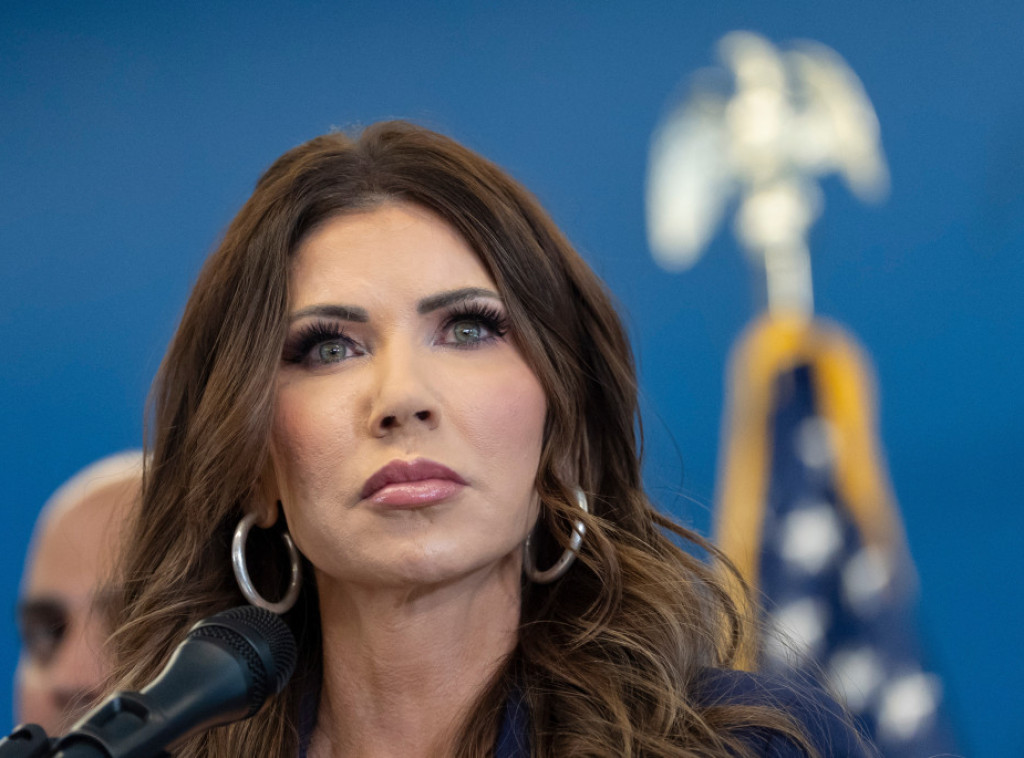 Kristi Noem: Poslaću stotine federalnih agenata u Mineapolis da podrže rad agenata Službe za imigraciju i carinu