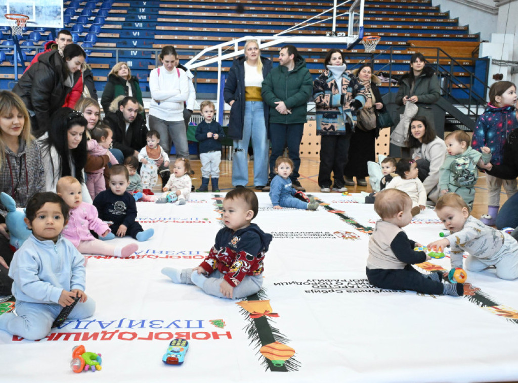 Novogodišnja puzijada održana u Sportskom centru "Rakovica"