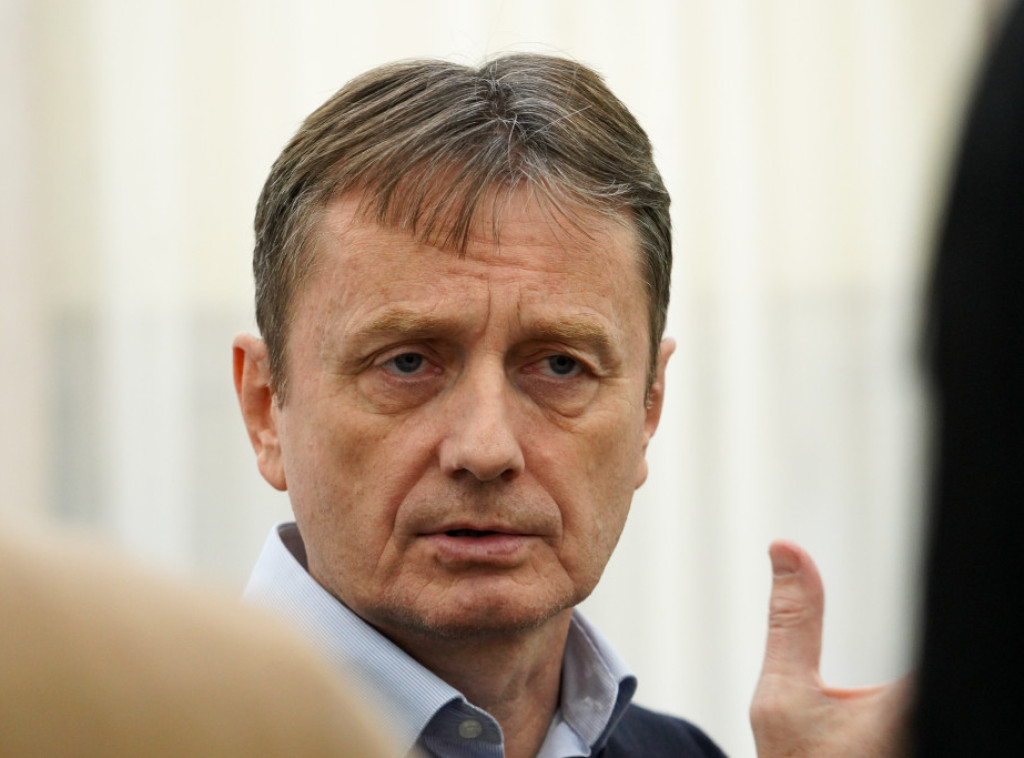 Darko Glišić potpisao ugovor od 44 miliona za rekonstrukciju vodovodne mreže u Žabarima