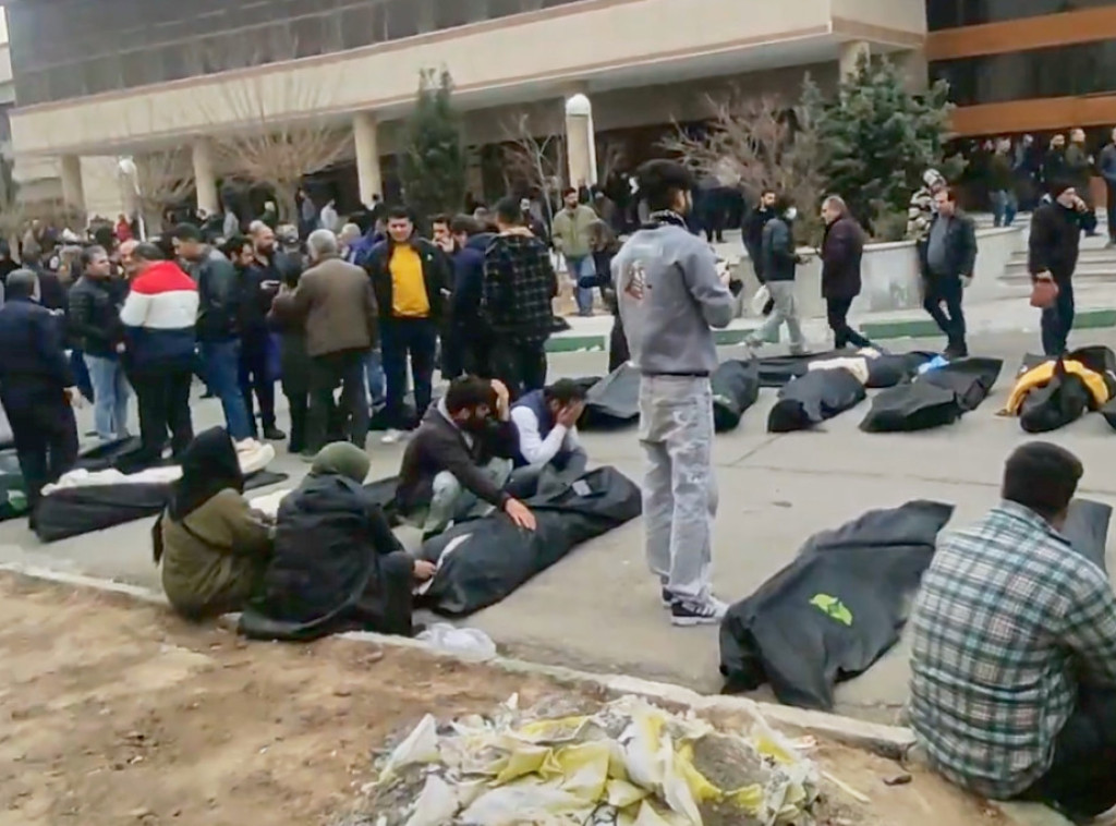 Rojters: U protestima u Iranu ubijeno oko 2.000 ljudi