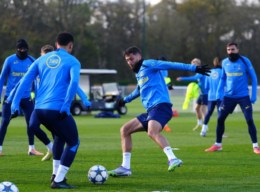 Fudbaler Totenhema Rodrigo Bentankur uspešno operisan