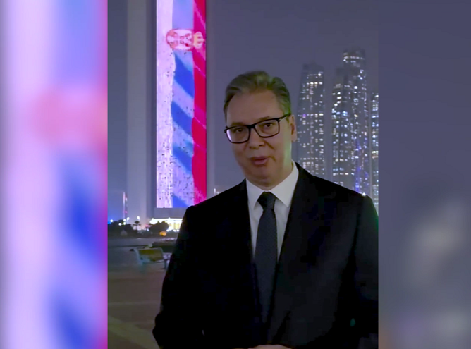 Srećna Srpska nova godina na kuli u Abu Dabiju, Vučić: Ujedinjeni Arapski Emirati čestitali na najlepši način