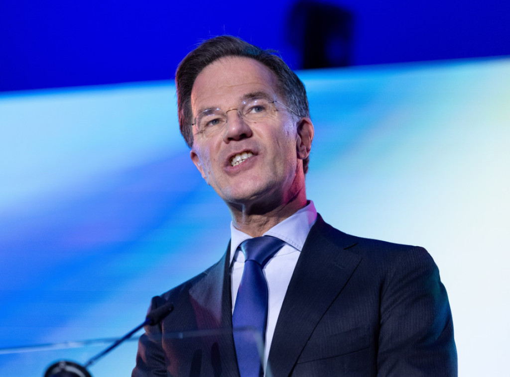 Rute izbegao da kaže da li je prihvatljivo da jedna članica NATO‑a preti drugoj