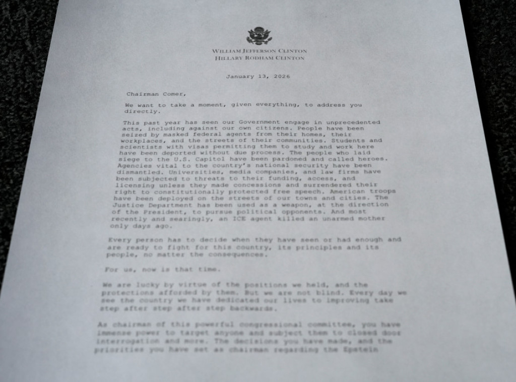 Klintonovi odbili svedočenje u istrazi o Epstinu, najavili pravnu borbu