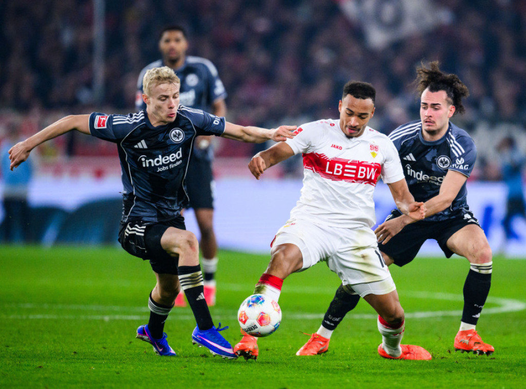 Fudbaleri Štutgarta pobedili Ajntraht u 17. kolu Bundeslige