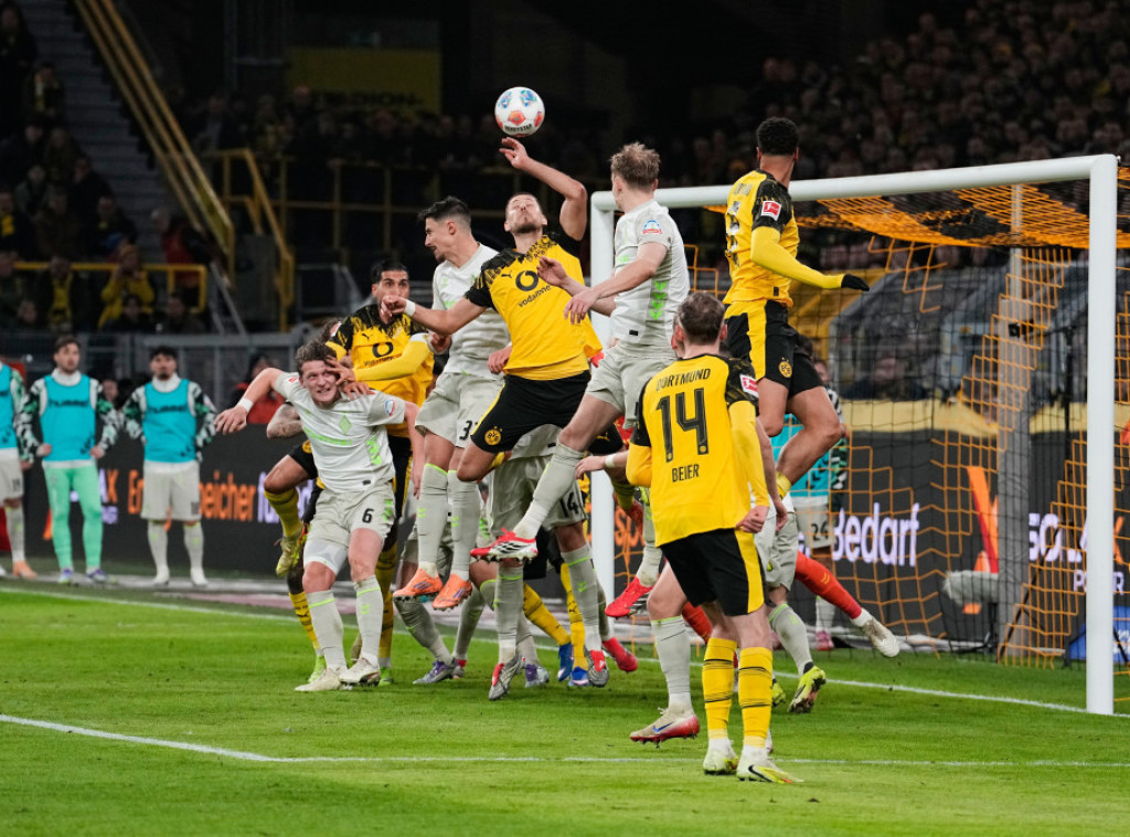 Fudbaleri Borusije Dortmund nadigrali Verder, debitovao Jovan Milošević