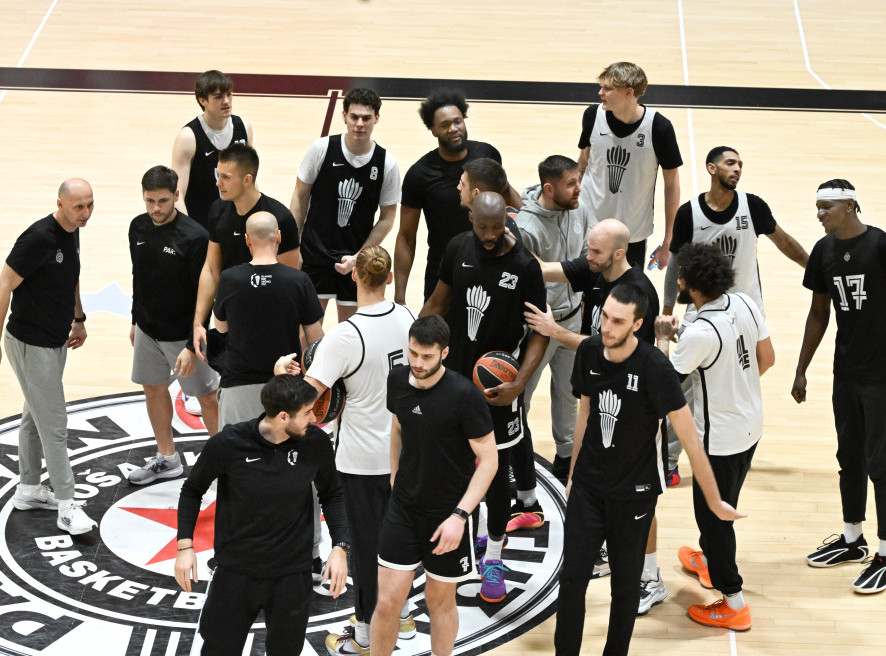 Košarkaši Partizana deklasirani od Olimpijakosa za sedmi poraz u nizu u Evroligi