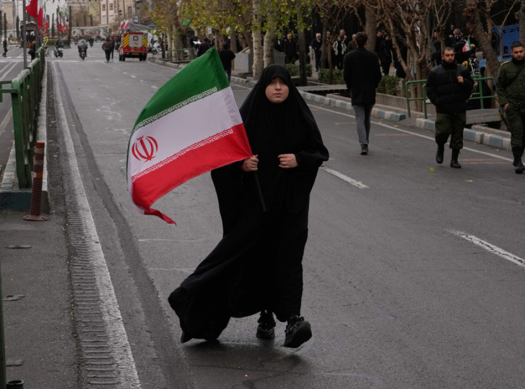 Italija i Poljska pozvale svoje državljane da napuste Iran zbog bezbednosne situacije
