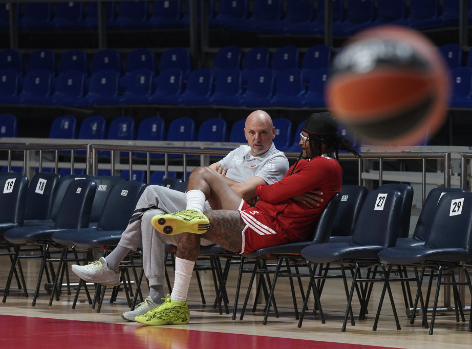 Košarkaši Crvene zvezde večeras gostuju Olimpiji u Milanu u 22. kolu Evrolige