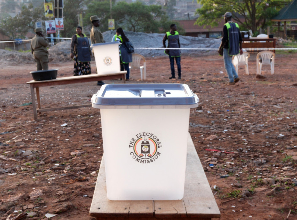 Građani Ugande biraju novog predsednika i članove parlamenta