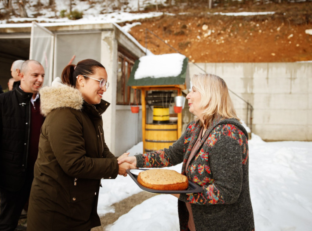 Sara Pavkov obišla porodice pogođene elementarnim nepogodama u Priboju i Prijepolju