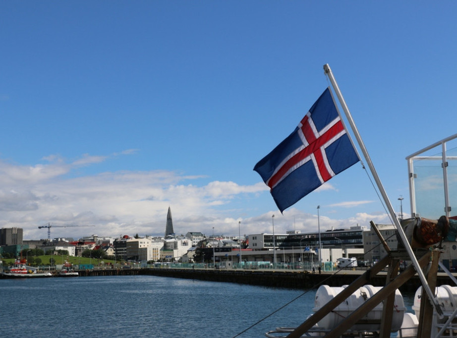 Politiko: Island razmatra mogućnost ubrzanog glasanja na referendumu o ulasku u EU