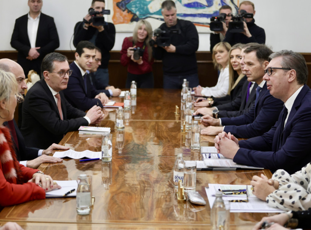 Predsednik Vučić razgovarao sa ministrom za spoljne poslove Francuske o odnosima dve zemlje i evropskom putu Srbije