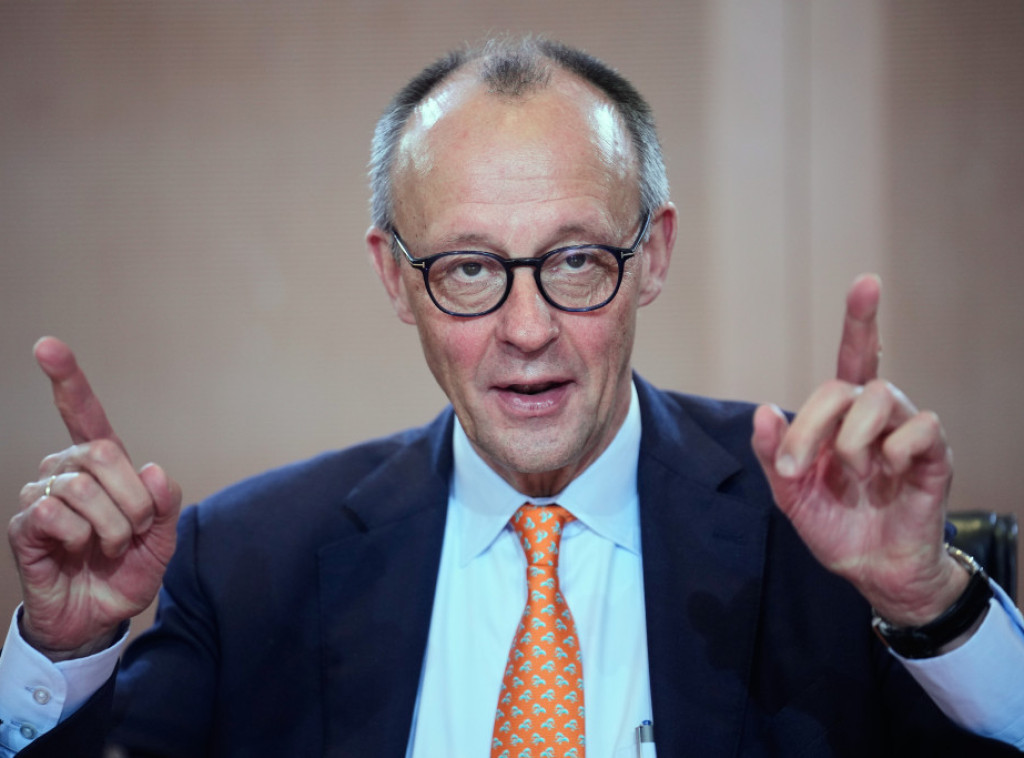 Fridrih Merc će sa Ahmedom al Šarom razgovarati o političkoj tranziciji i povratku migranata u Siriju