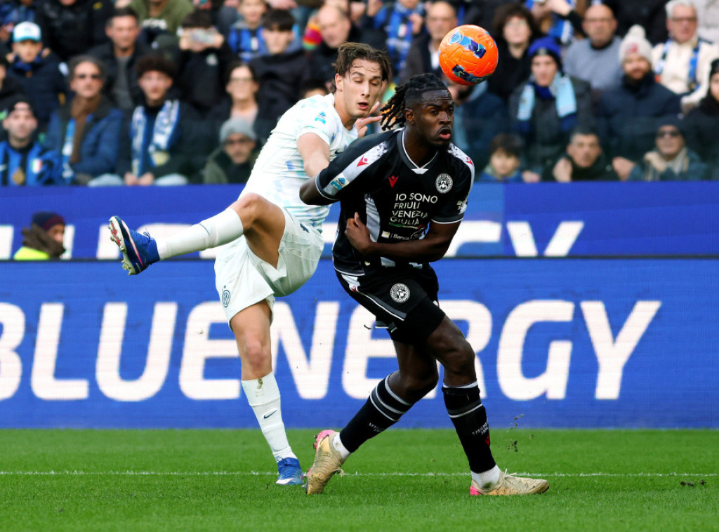 Fudbaleri Intera nadigrali Udineze u 21. kolu Serije A