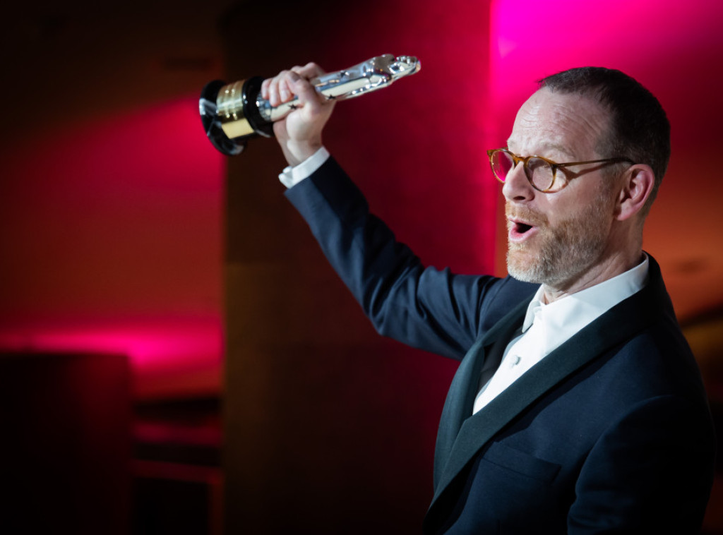 Uručene EFA nagrade u Berlinu: Najbolji film "Sentimental Value" Joakima Trira